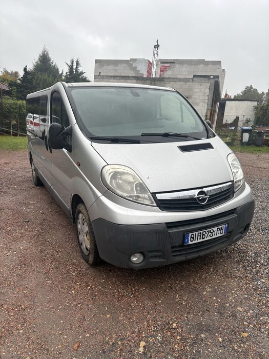 Vivaro 2.0 dci long 9os klima trafic primastar