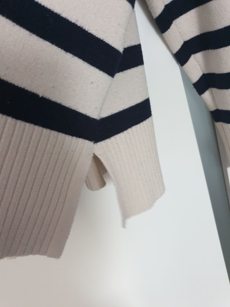 Zara casualowy sweterek w paski roz M