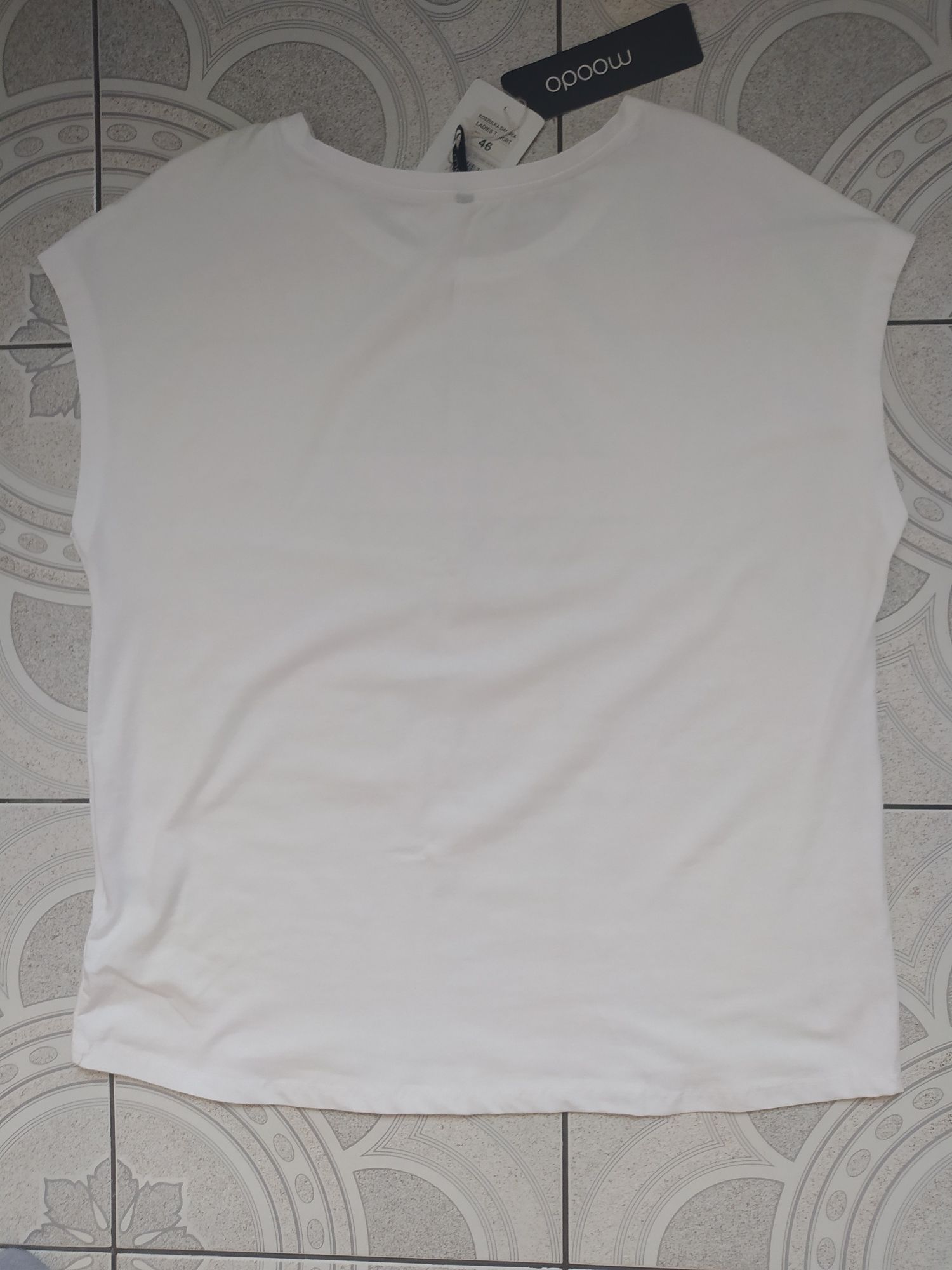 NOWY Biały T-shirt MOODO r. 46