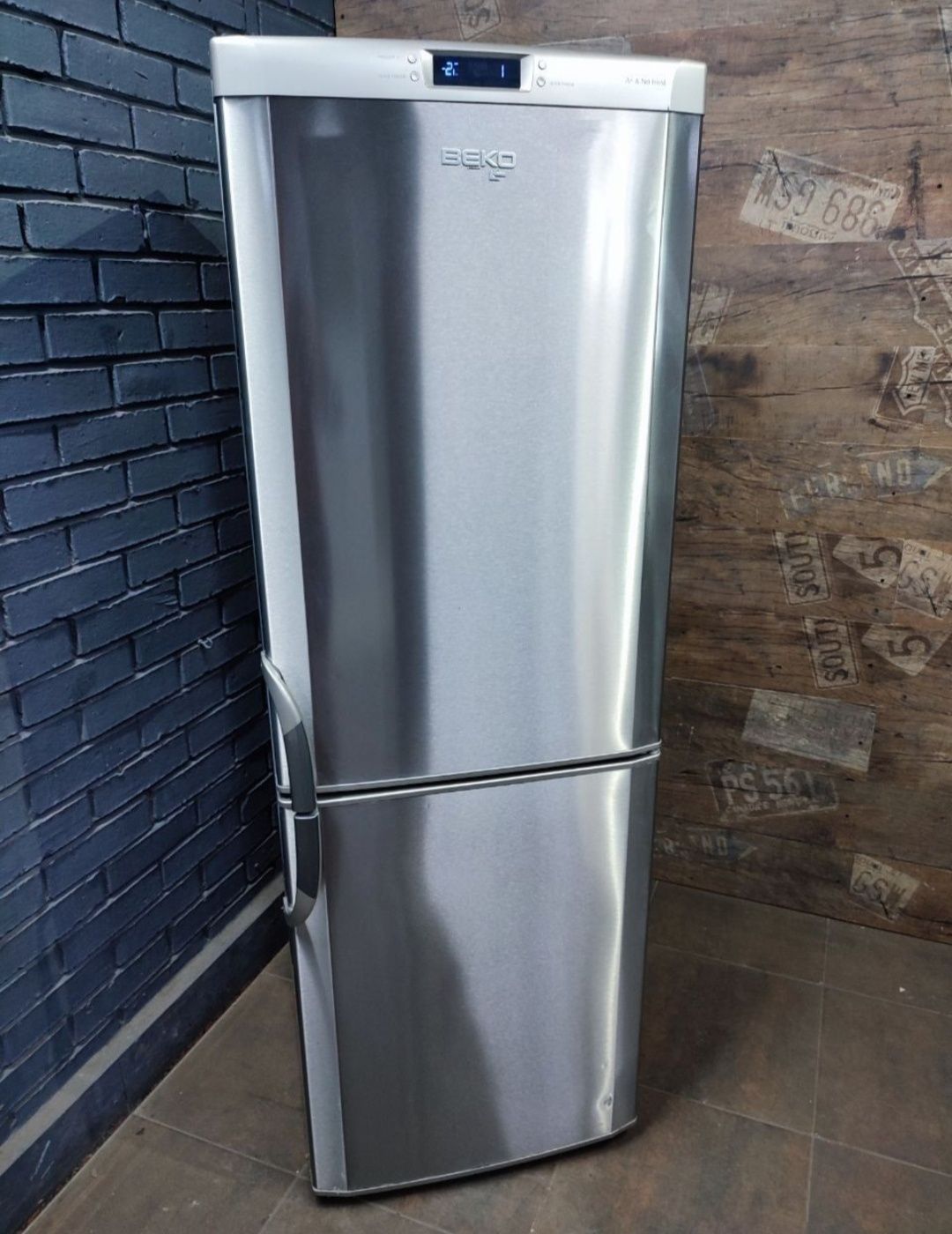 Холодильник Beko 1,75см  майже новий
CSA31021XBeko
CSA31021X