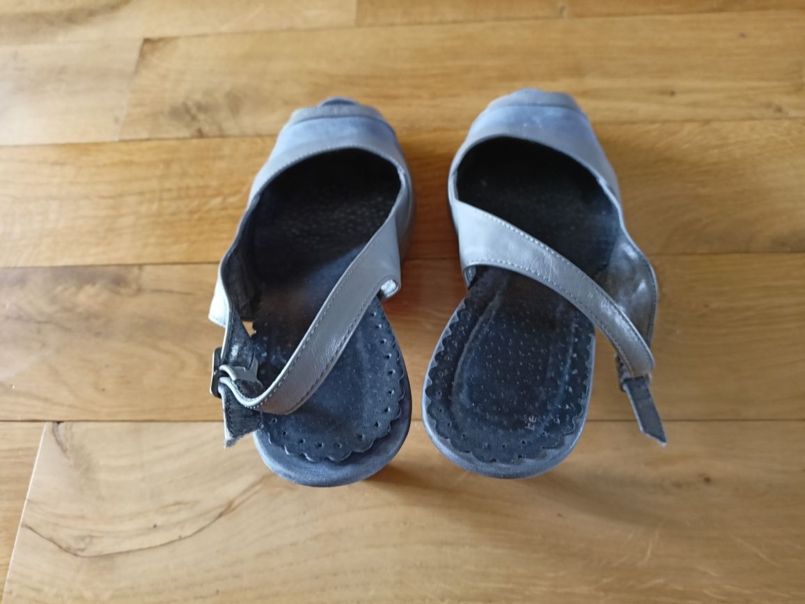 Buty damskie skórzane Di-Marco na obcasie, sandały 39