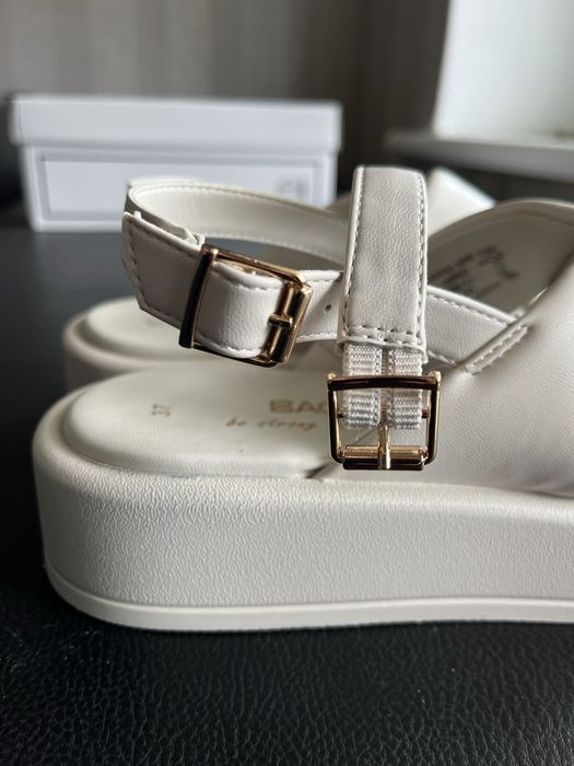 Жіночі сандалі Bagatt