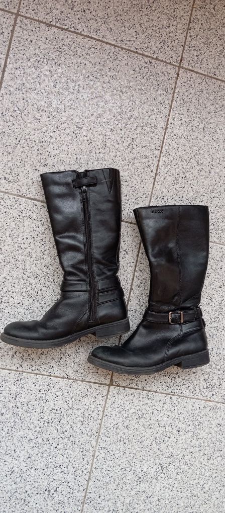 Botas Geox pretas de menina 31