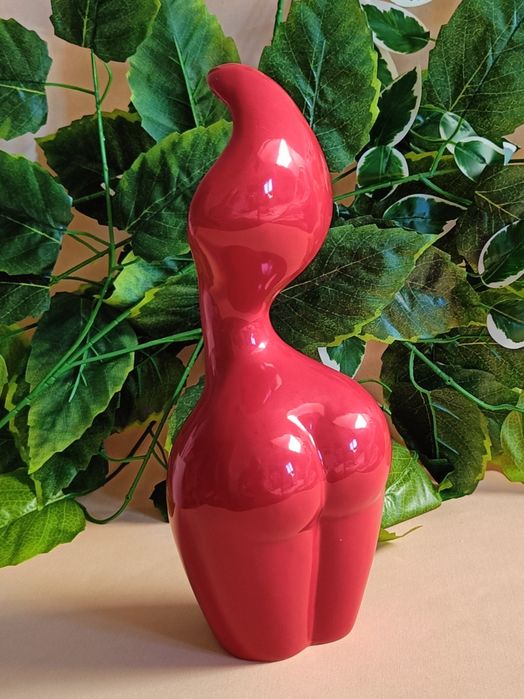 Posąg  Figurka Czerwona Inspirująca Sylwetka Kobiety