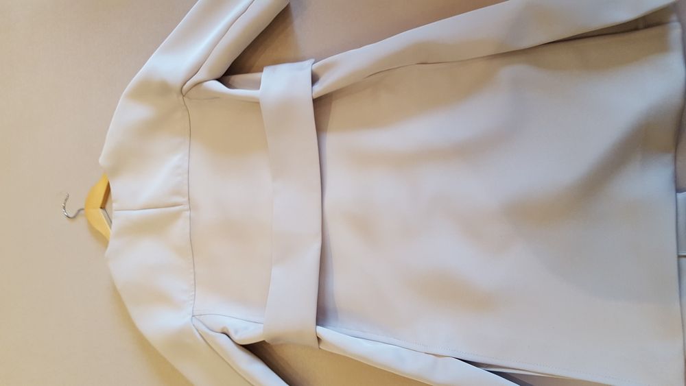 Нарядное элегантное пальто ф .Armani collezioni р.40