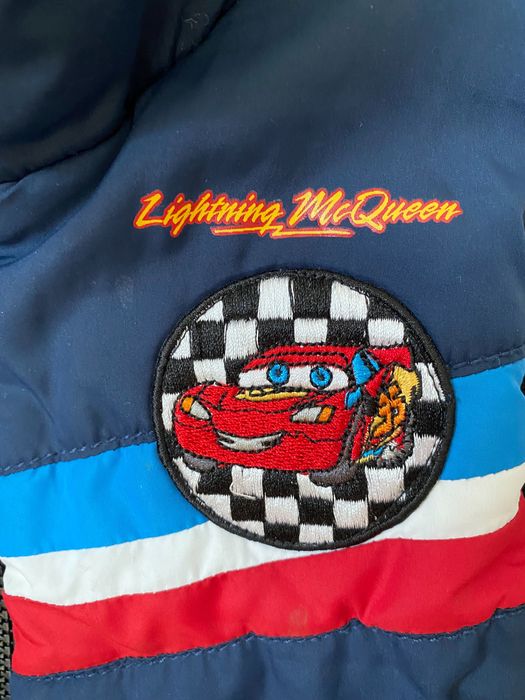 HM Kamizelka, bezrękawnik puffer ZYGZAK MCQUEEN ROZMIAR 128