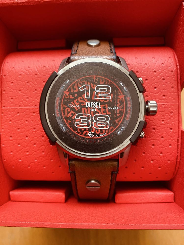 Diesel Смарт годинник Smartwatch Griffed DZT2042
