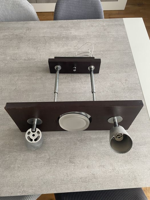 Cadeeiro de sala