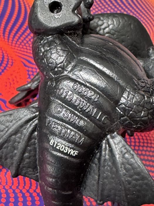 Jak wytresować smoka figurka szczerbatek jeźdźcy smoków