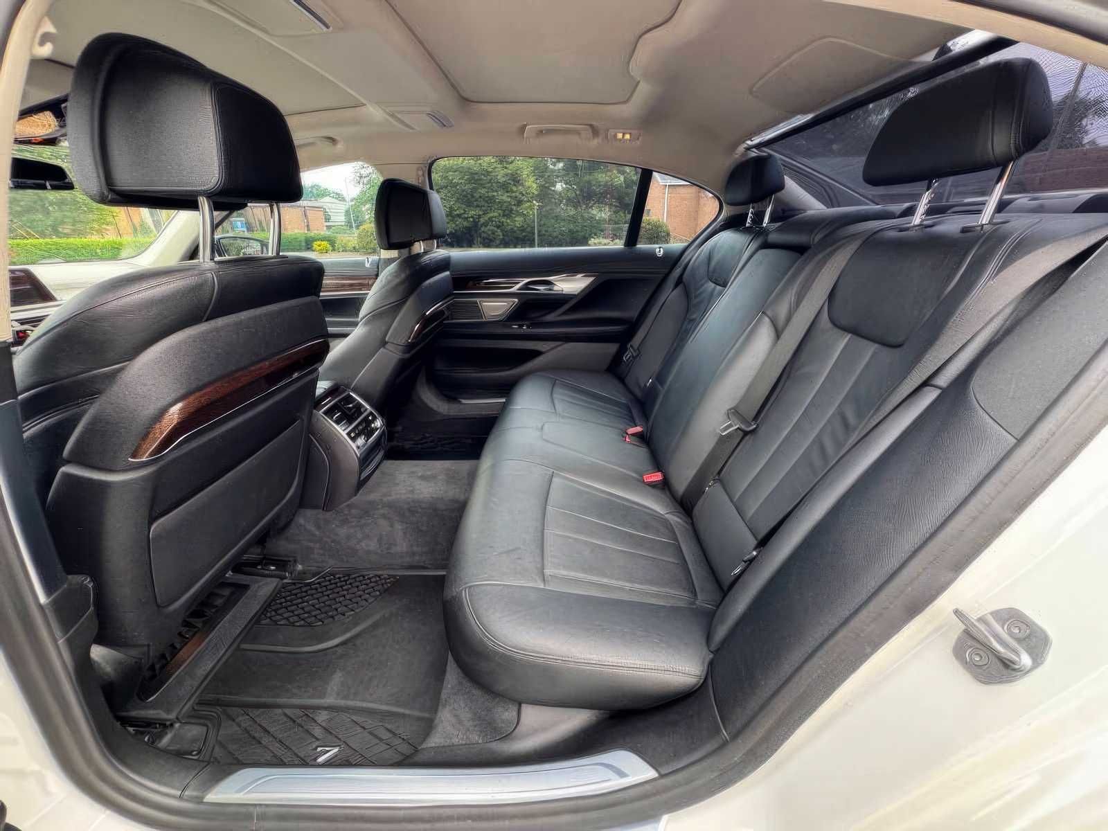 2020 BMW 7 Series 740i