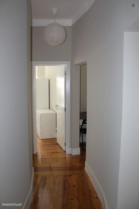 Quarto - localizado em Mouraria Lisbon