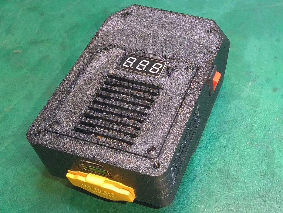 Base Tomada XT60/DC com Carregador Rápido e Voltimetro