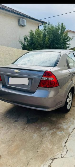 Vendo Chevrolet aveo completo