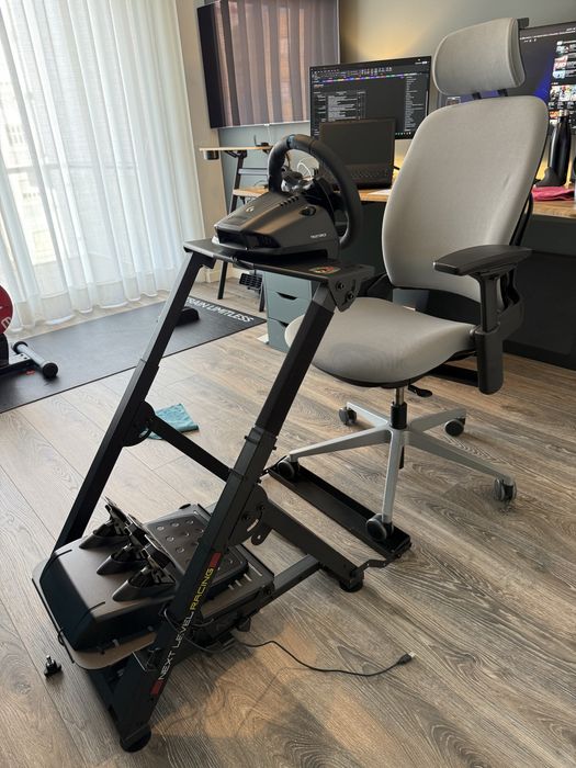 Volante Logitech 923 + Racing Wheel Stand 2.0