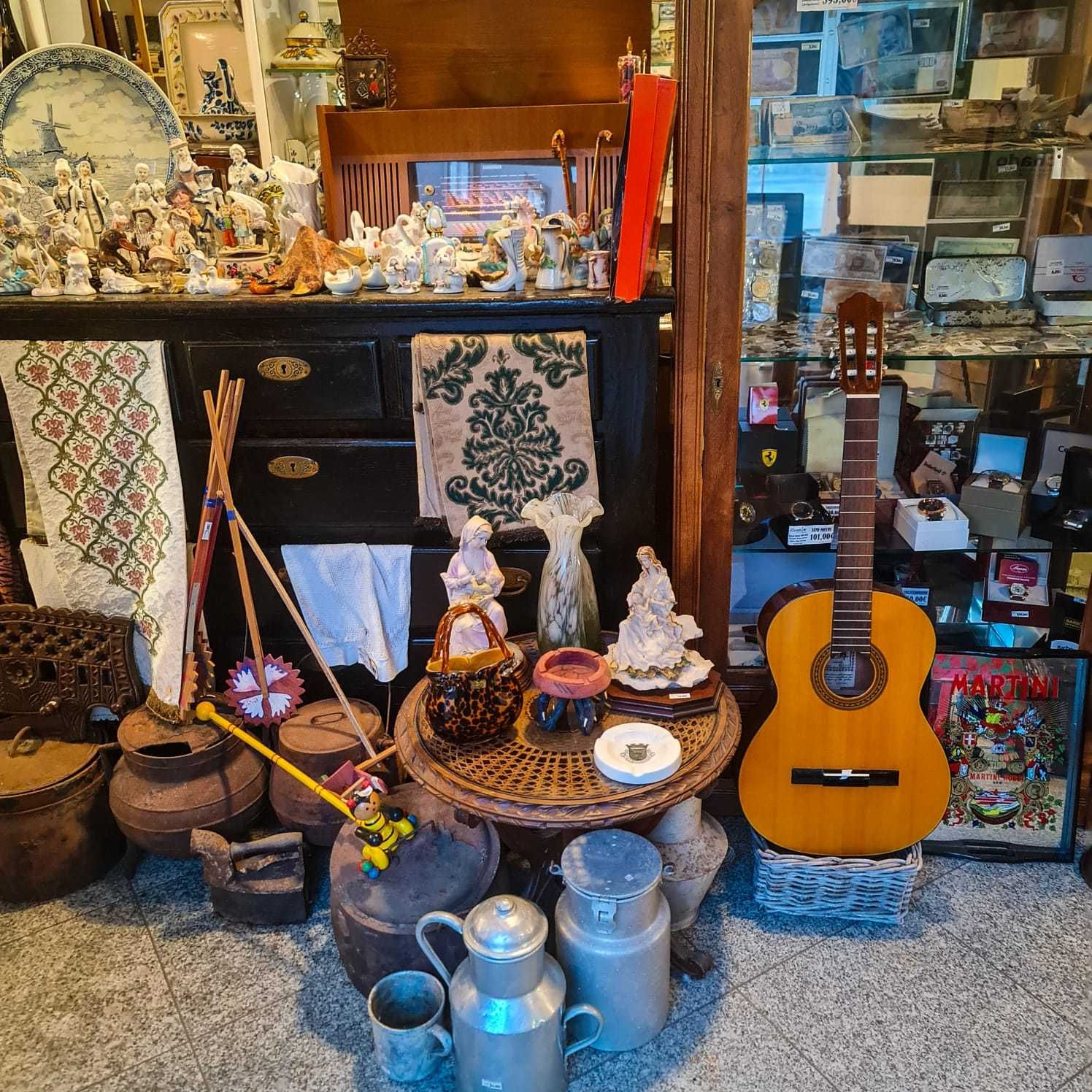 Cinzeiro Porcelana Brasão “Vila de Alvaiázere” – Peça de Coleção
