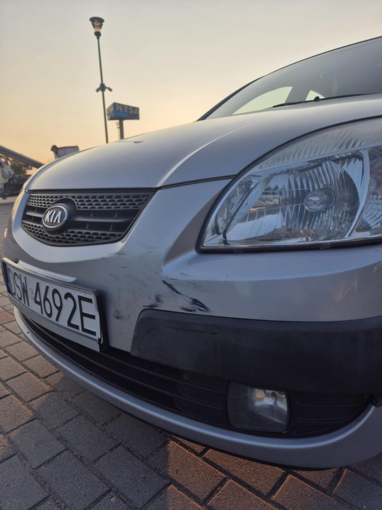 Kia Rio Hatchback 2007 - uszkodzone