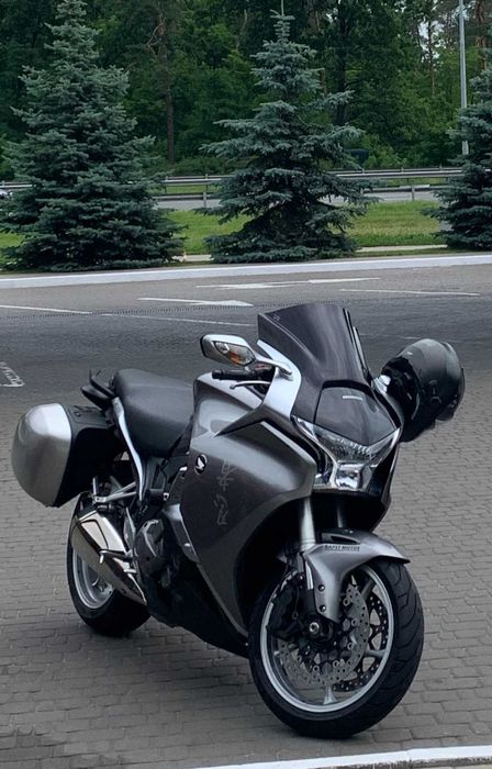 Мотоцикл Спорт-туризм  HONDA VFR 1234