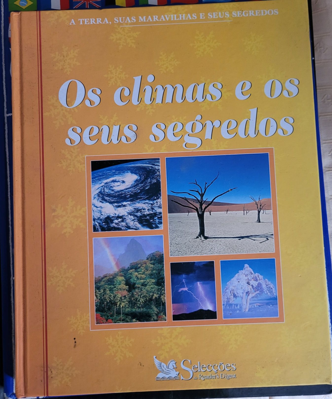 Livros de vários temas.