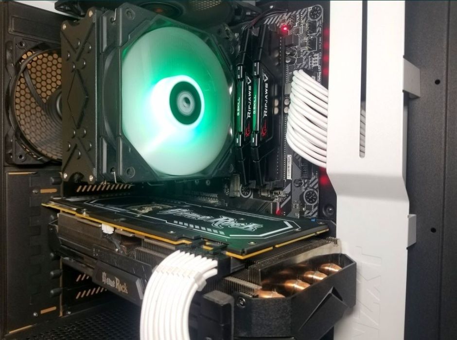 Игровой компьютер i7 9700K / RTX 2080 Super / Z390 / 16GB RAM