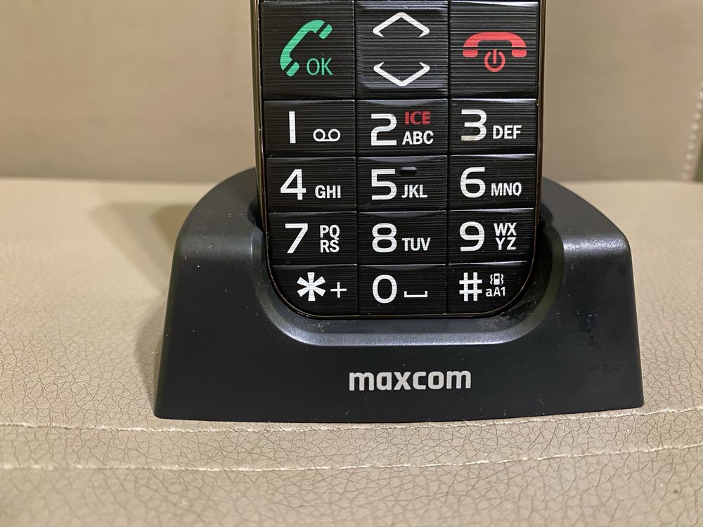 Telefon maxcom comfort MM720 SE czarny