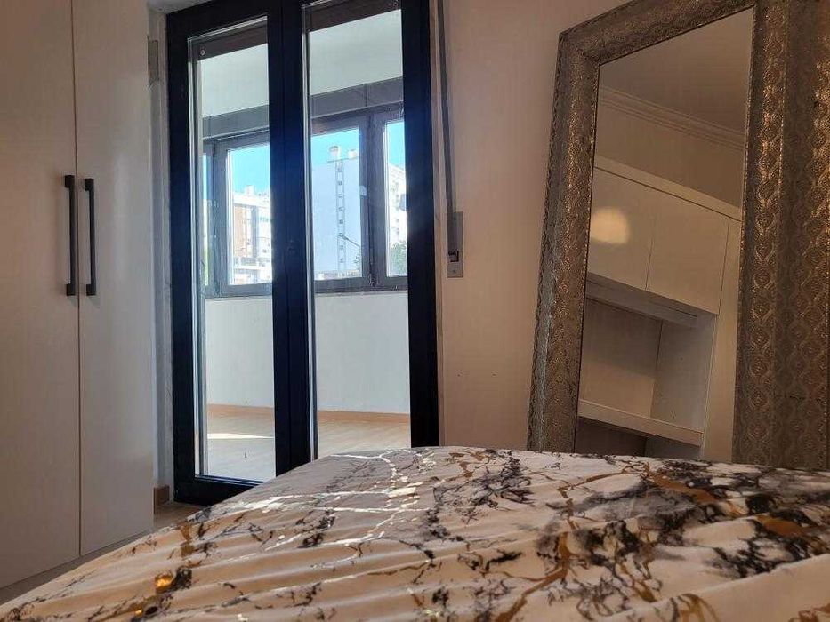Arrenda-se quarto mobilado no Lumiar
