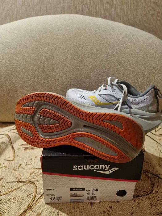 Кросівки Saucony Omni 22