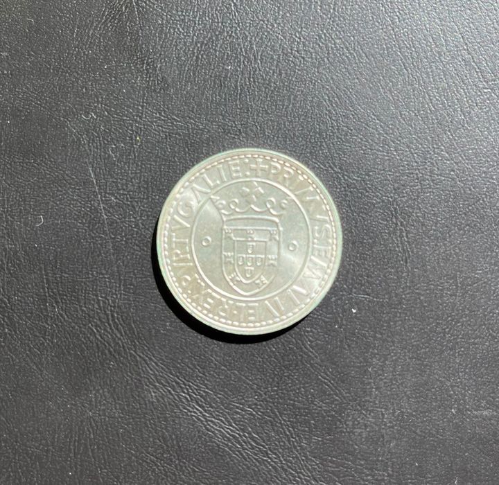 Portugal 750 escudos, 1983