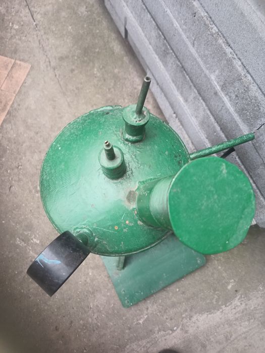 Опрыскиватель для сада.