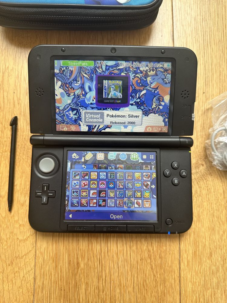 3DS XL Azul (Desbloqueada, 128Gb, Pokem/ Zelda/ Inaz/ DQuest/ FireEmb)