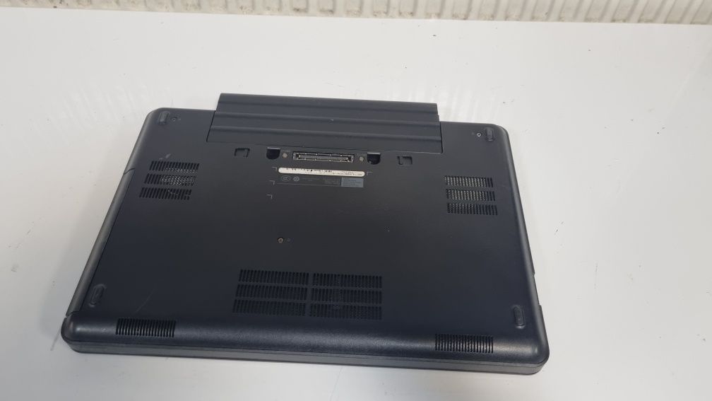 Dell Latitude E5440 14HD+/i5-4310u/12GB/256SSD/WIN10