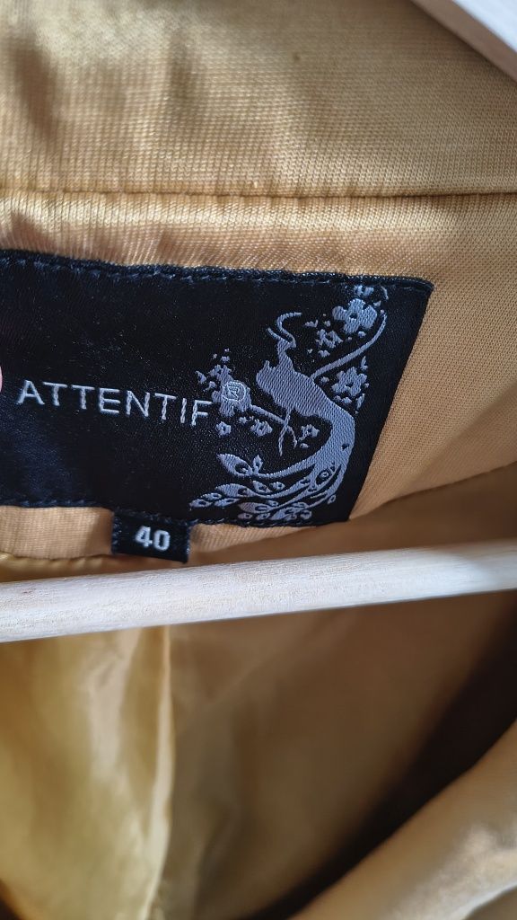 Żakiet attentif 40 miodowo musztardowy