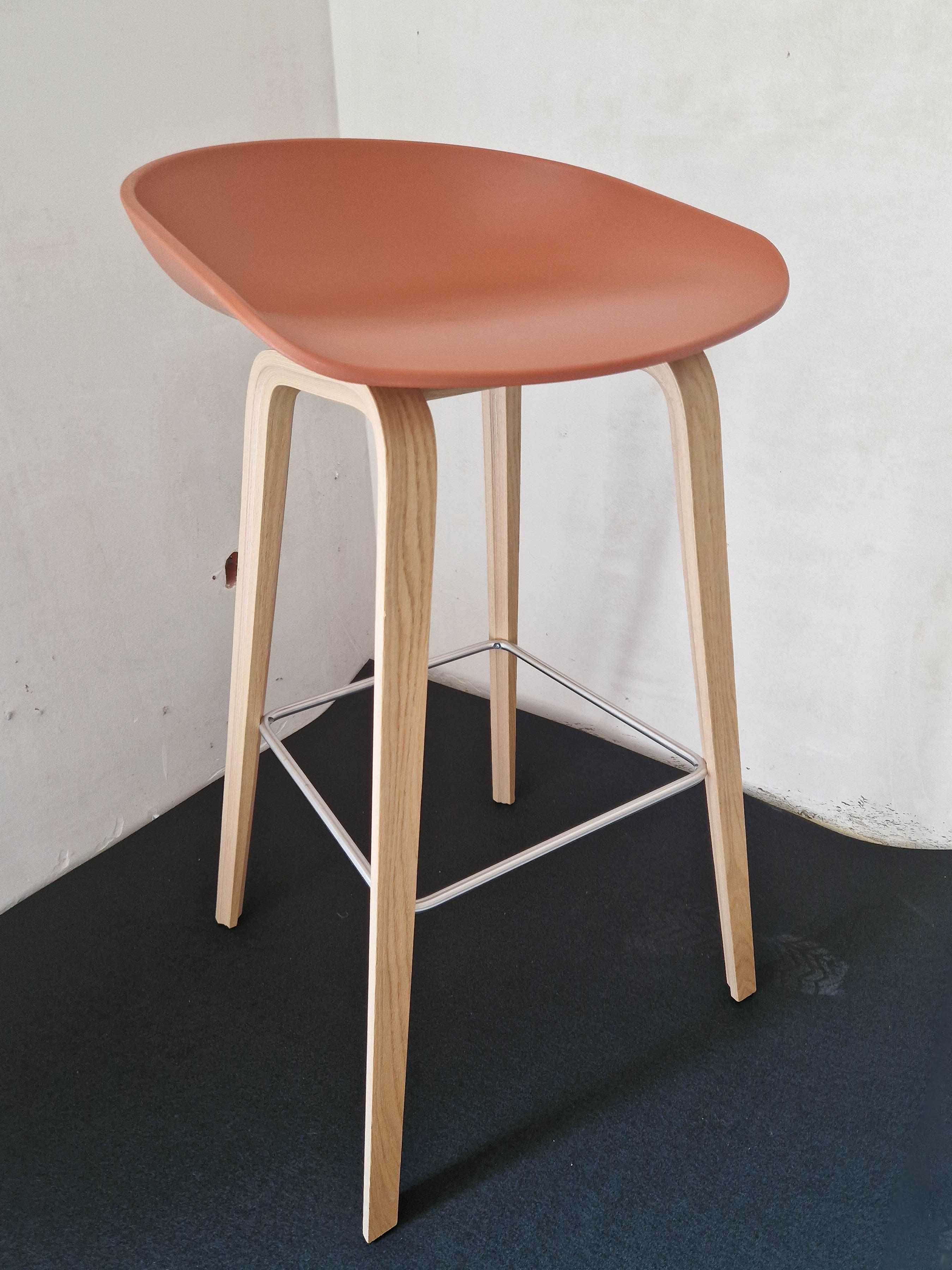 Stołek barowy HAY Aboyt A Stool AAS32 High
