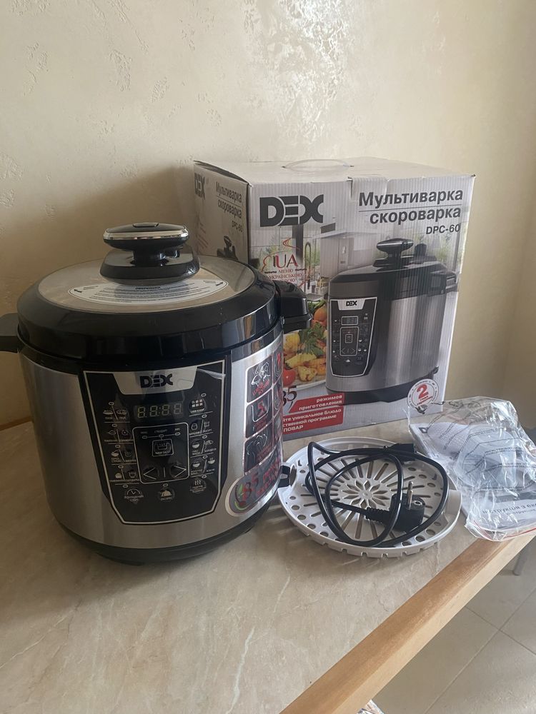 Мультиварка Dex DPC 60 Silver, 1000W