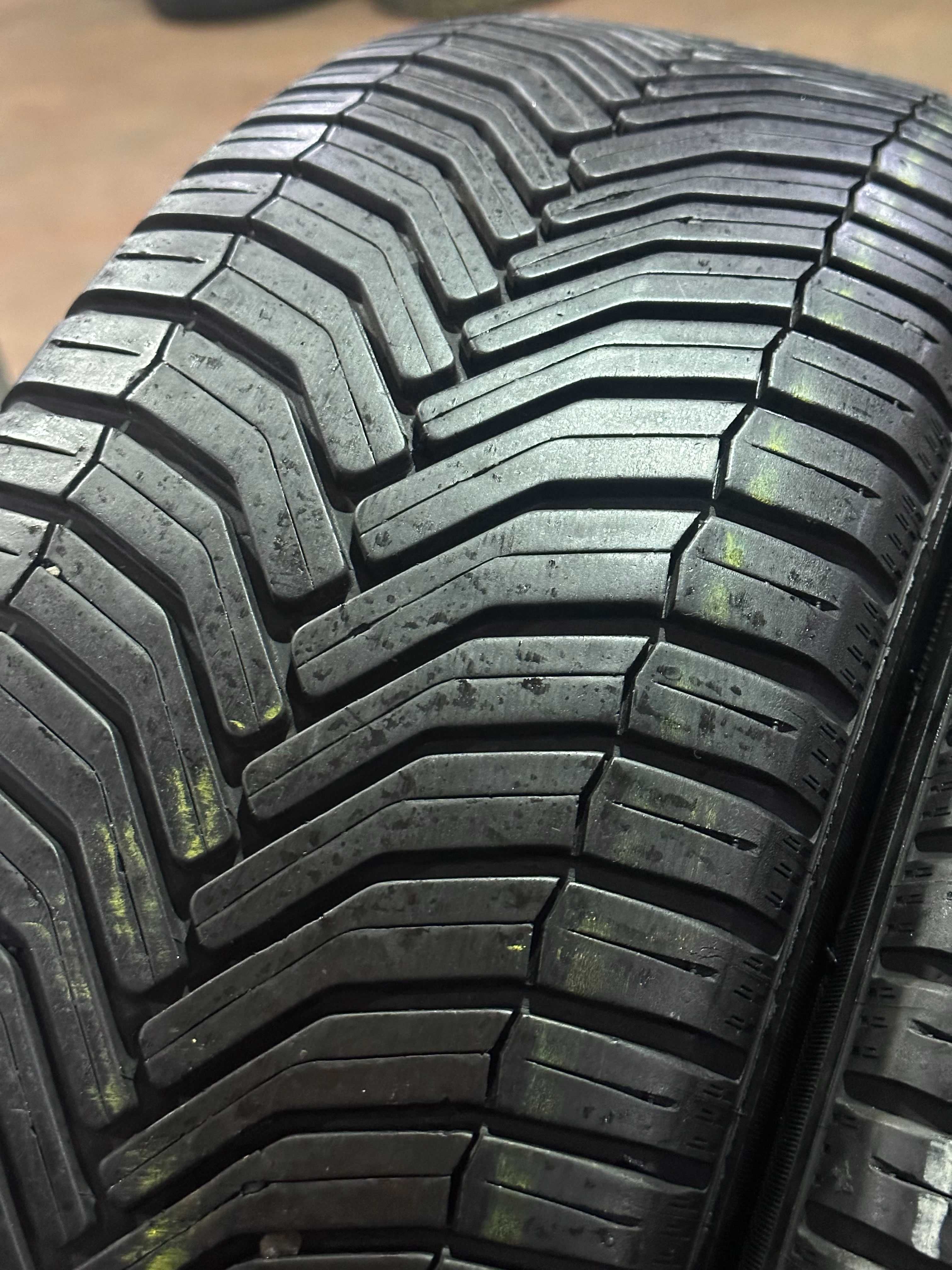 Шины БУ 215 55 R 18 Michelin Cross Climate Резина