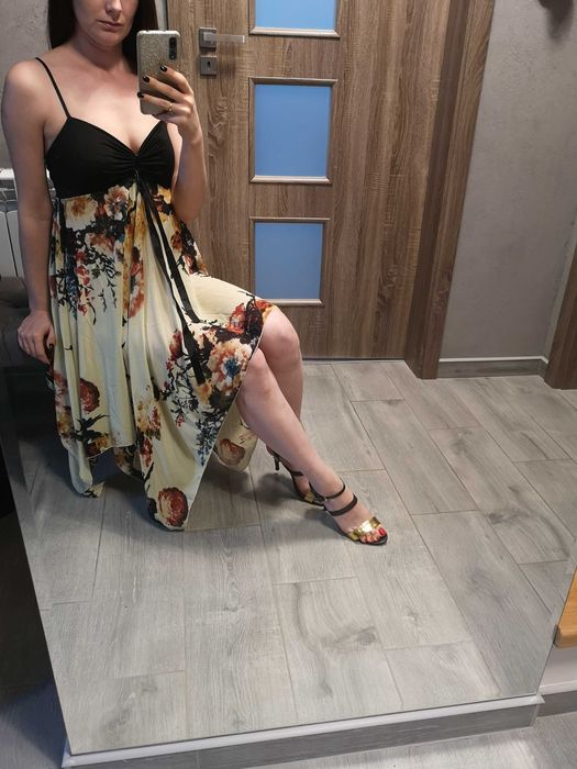 Sukienka w kwiaty na lato S /M