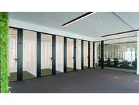 O World Trade center Lisboa integra uma área total de 70 mil metros...