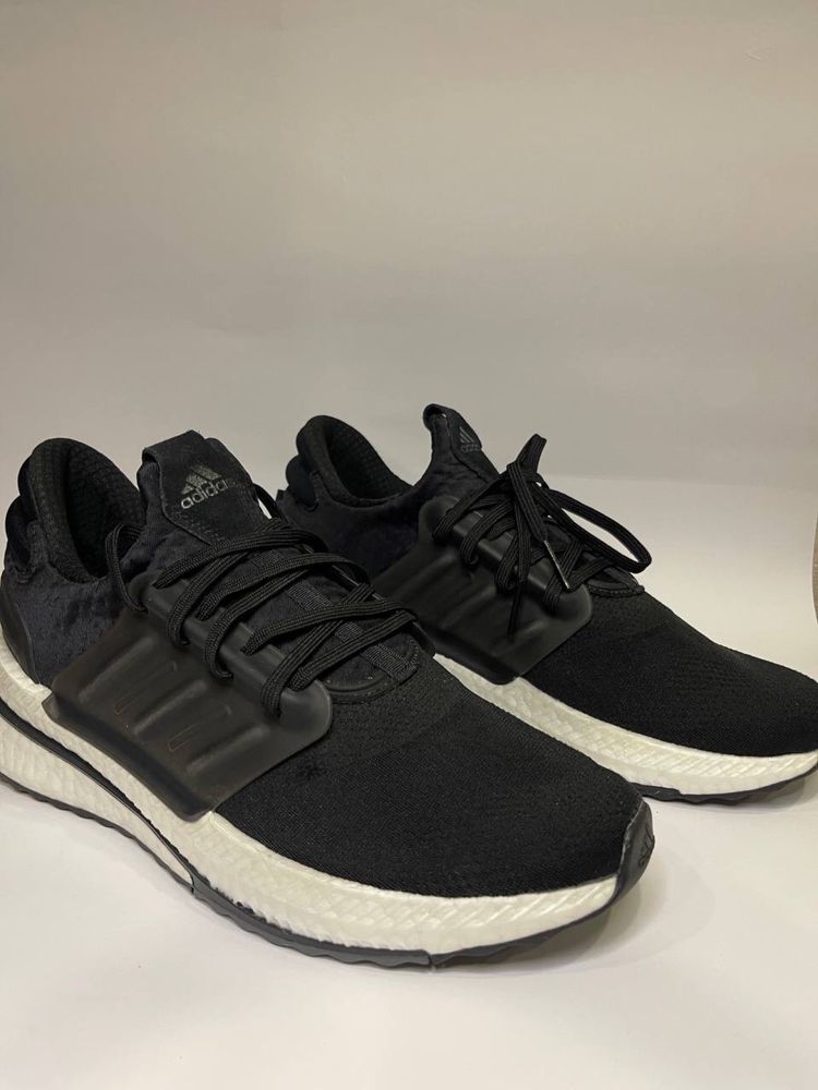 Кросівки Оригінал Adidas ULTRABOOST 22 / розмір 45