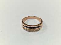 Złoty pierścionek damski/ 585/ 4.84 gram/ R19/ DIA/ Szafiry/ wycena