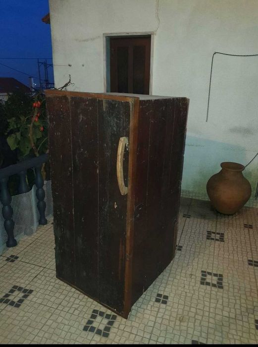 Arca/Aparador tipo Bar