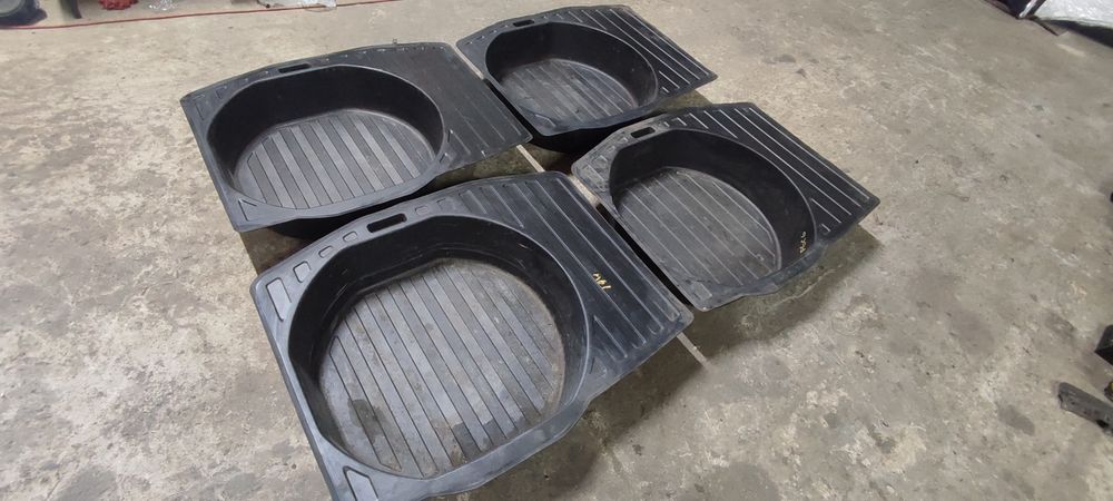 Ауді А6 С6 ванна в пол багажника ніша колеса корпус запаски Audi A6 C6