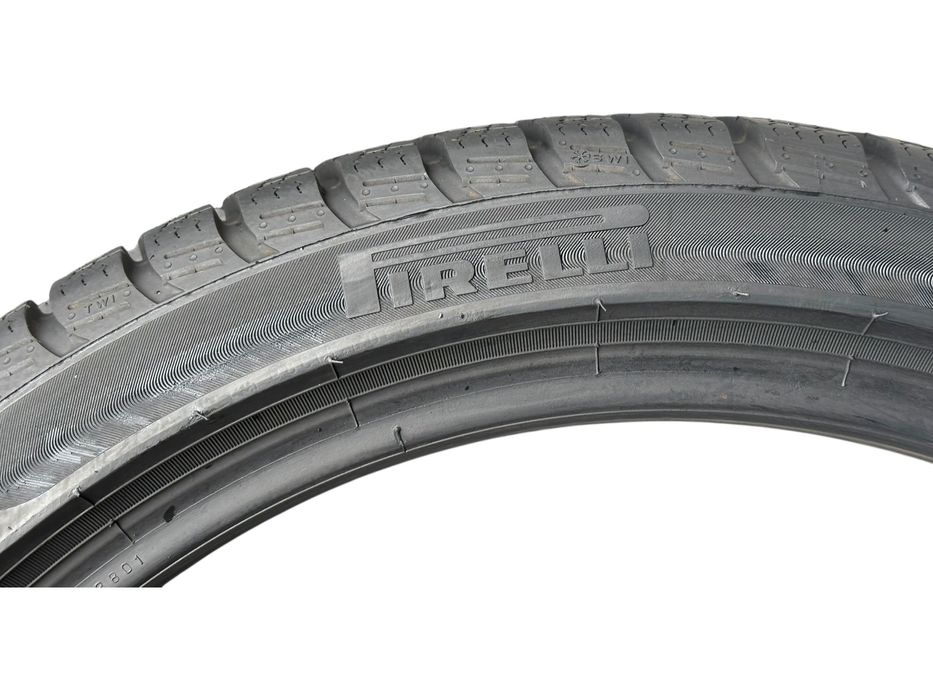 225/40/18 PIRELLI Sottozero 3 92V XL