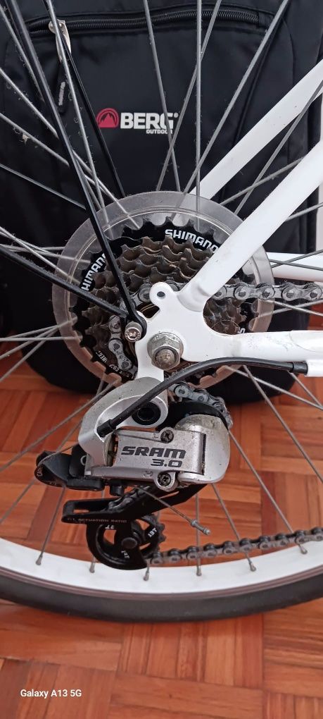 Bicicleta Btwin praticamente nova