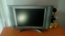 LCD com DVD incorporado