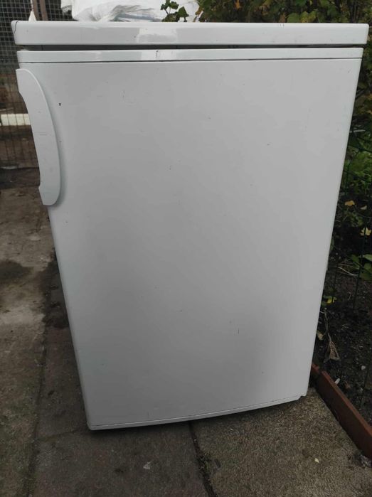 Lodówka mała 86cm