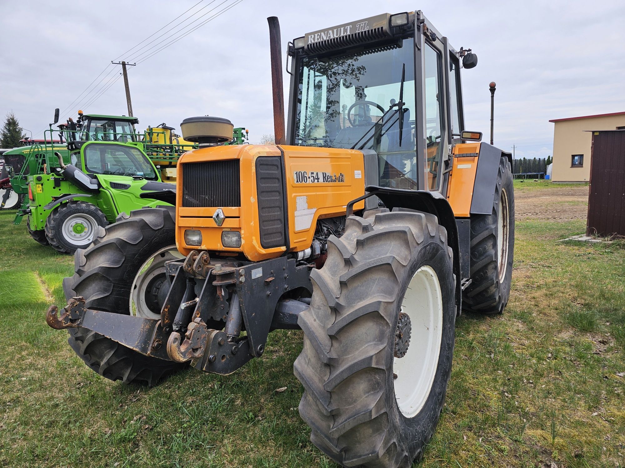 Ciagnik Renault 106 54   moc 96km 
-silnik Fendt mwm 6 cyl
-skrzyn