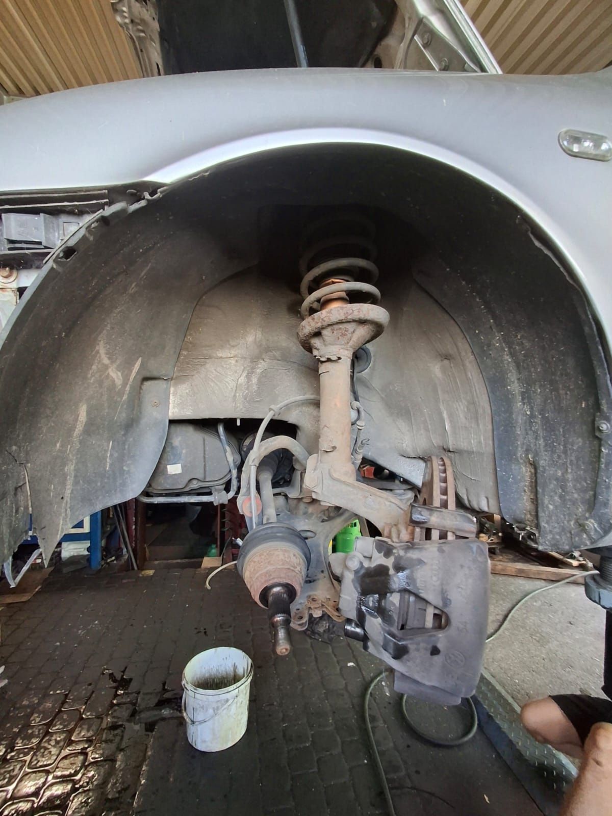 Kompletne przednie zawieszenie seat Leon 1M