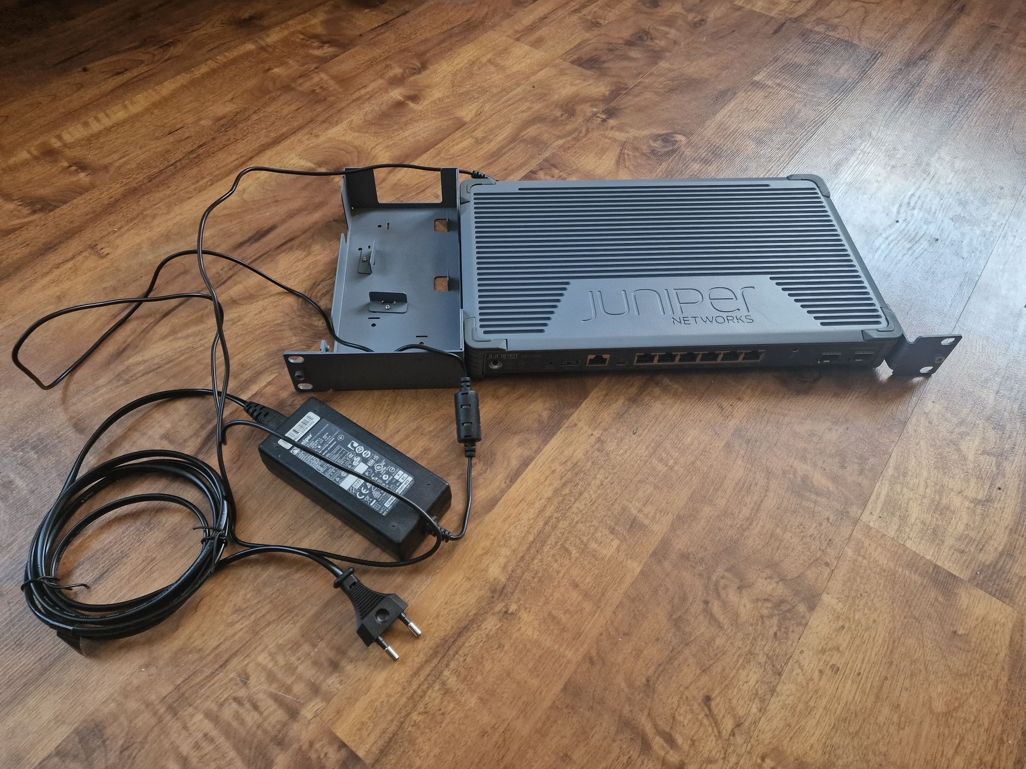 Juniper networks srx300