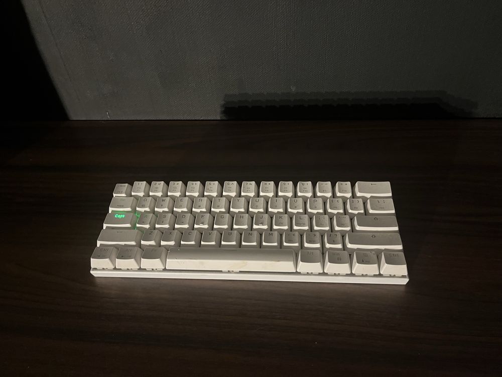 Biała klawiatura 60% blue switche