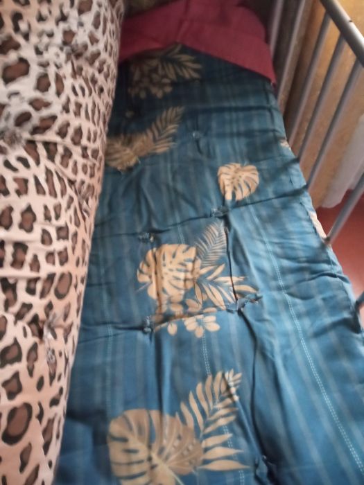 Продаюттся два полуторних панцерних ліжка.