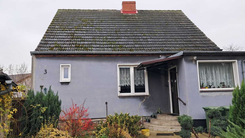 Dom jednorodzinny 73m², garaż, budynek gospodarczy, działka 1065m²